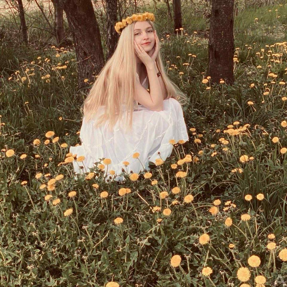 東京外国人モデル事務所アクアモデル所属の白人モデルのビキ