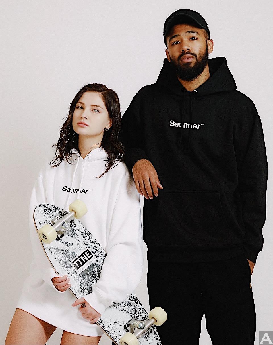 東京外国人モデル事務所アクアモデル所属の白人モデルのダイアナ