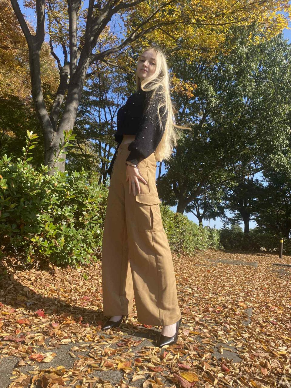 東京外国人モデル事務所アクアモデル所属の白人モデルのビキ