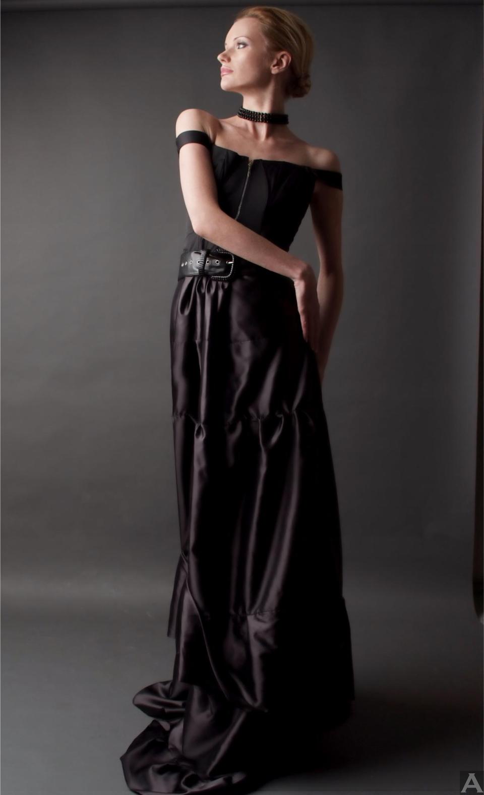 東京外国人モデル事務所アクアモデルの白人モデルラナ