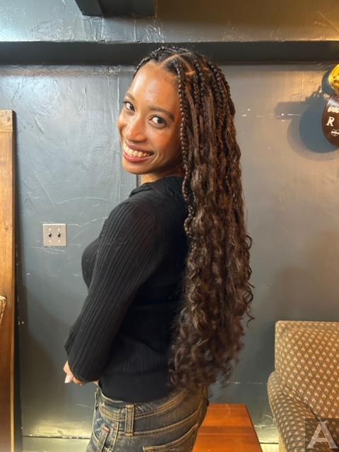 東京外国人モデル事務所アクアモデル所属のハーフモデルのブガ