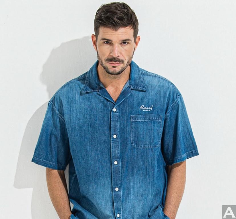 東京外国人モデル事務所アクアモデル所属の白人モデルのリカード