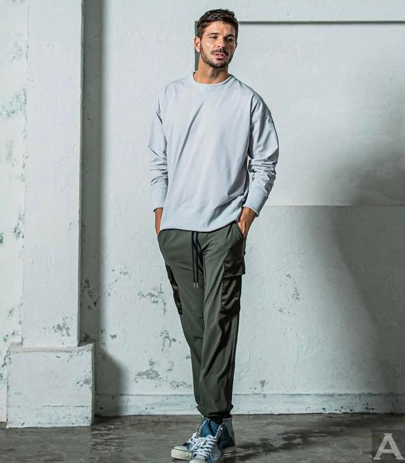 東京外国人モデル事務所アクアモデル所属の白人モデルのリカード