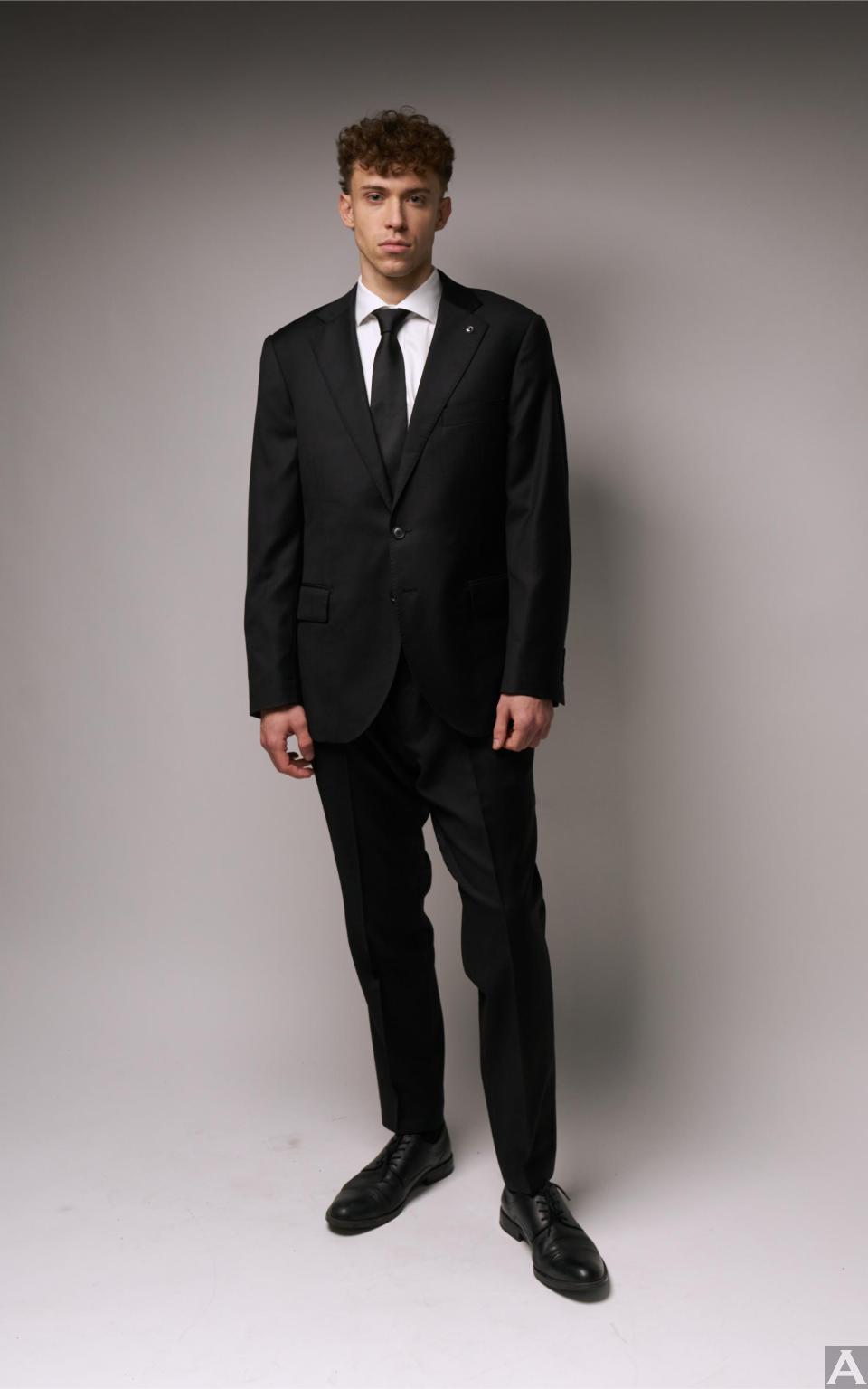 東京外国人モデル事務所アクアモデル所属の白人モデルのﾄﾞｳﾀﾞ