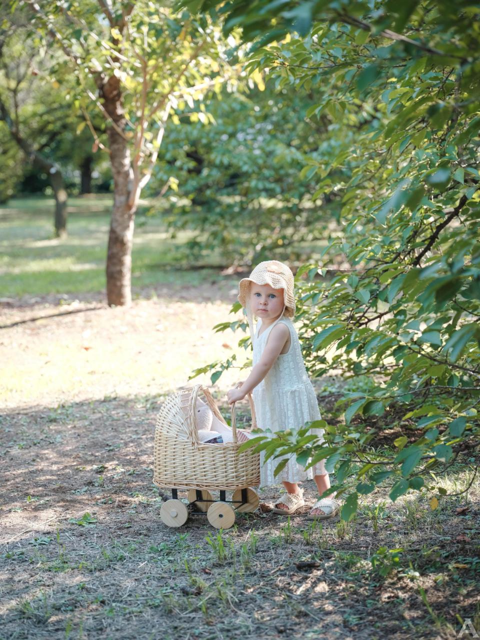 東京外国人モデル事務所アクアモデルのキッズモデルアンナ