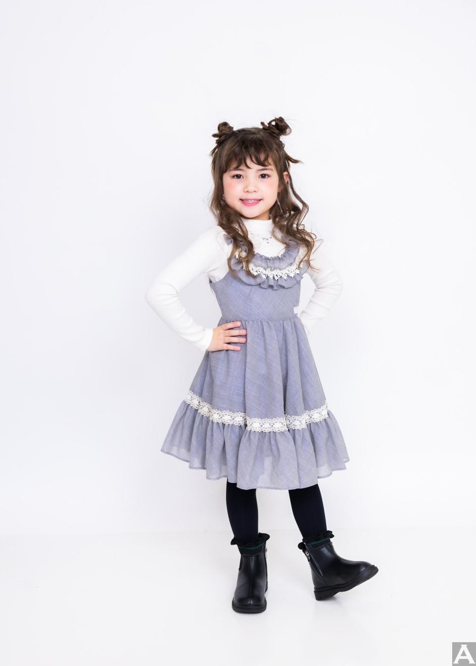 東京外国人モデル事務所アクアモデル所属のキッズモデルのエミリー