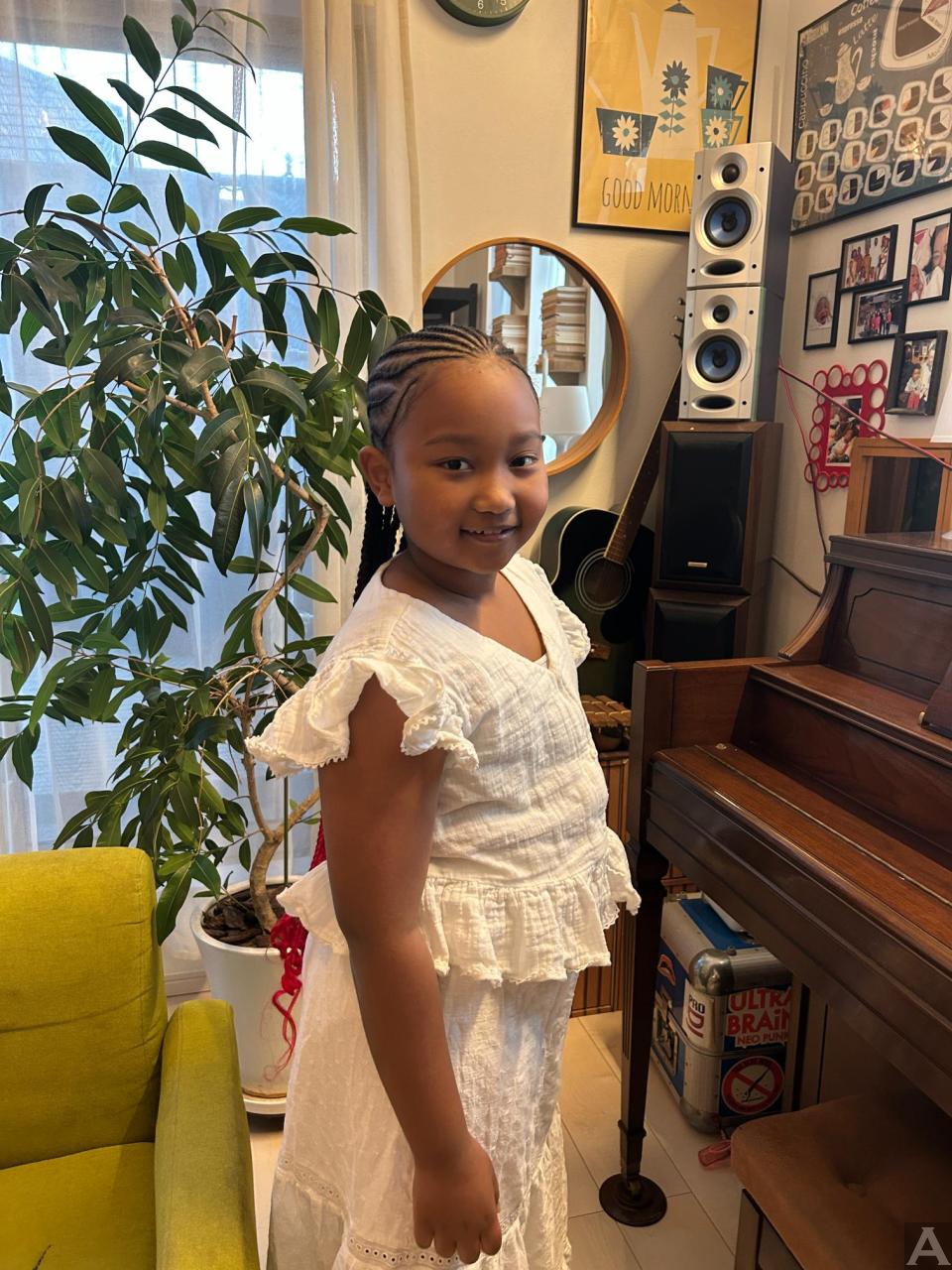 東京外国人モデル事務所アクアモデルのキッズモデルアニャス