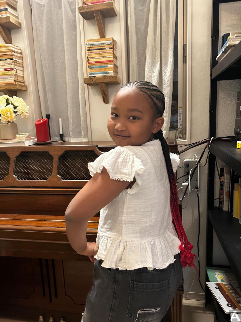 東京外国人モデル事務所アクアモデルのキッズモデルアニャス