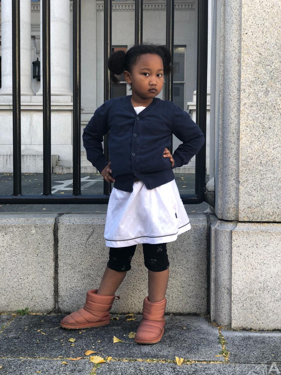 東京外国人モデル事務所アクアモデルのキッズモデルアニャス