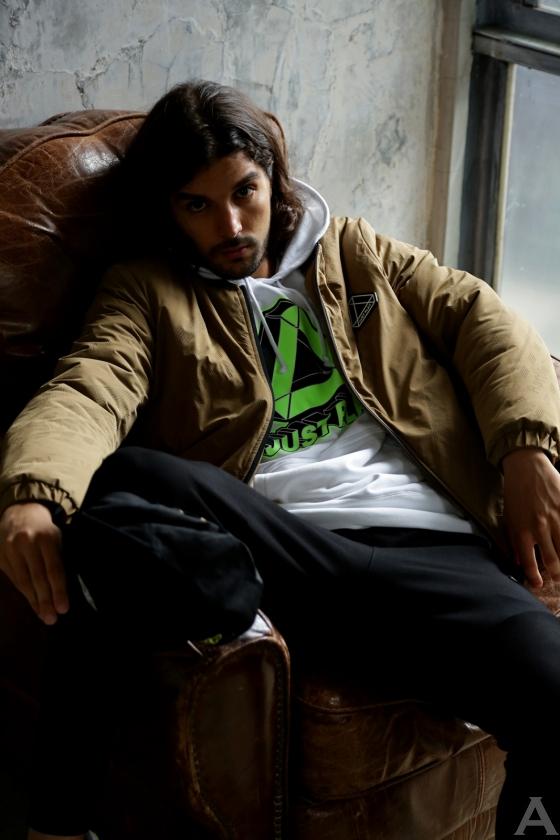 東京外国人モデル事務所アクアのモデルのワシム