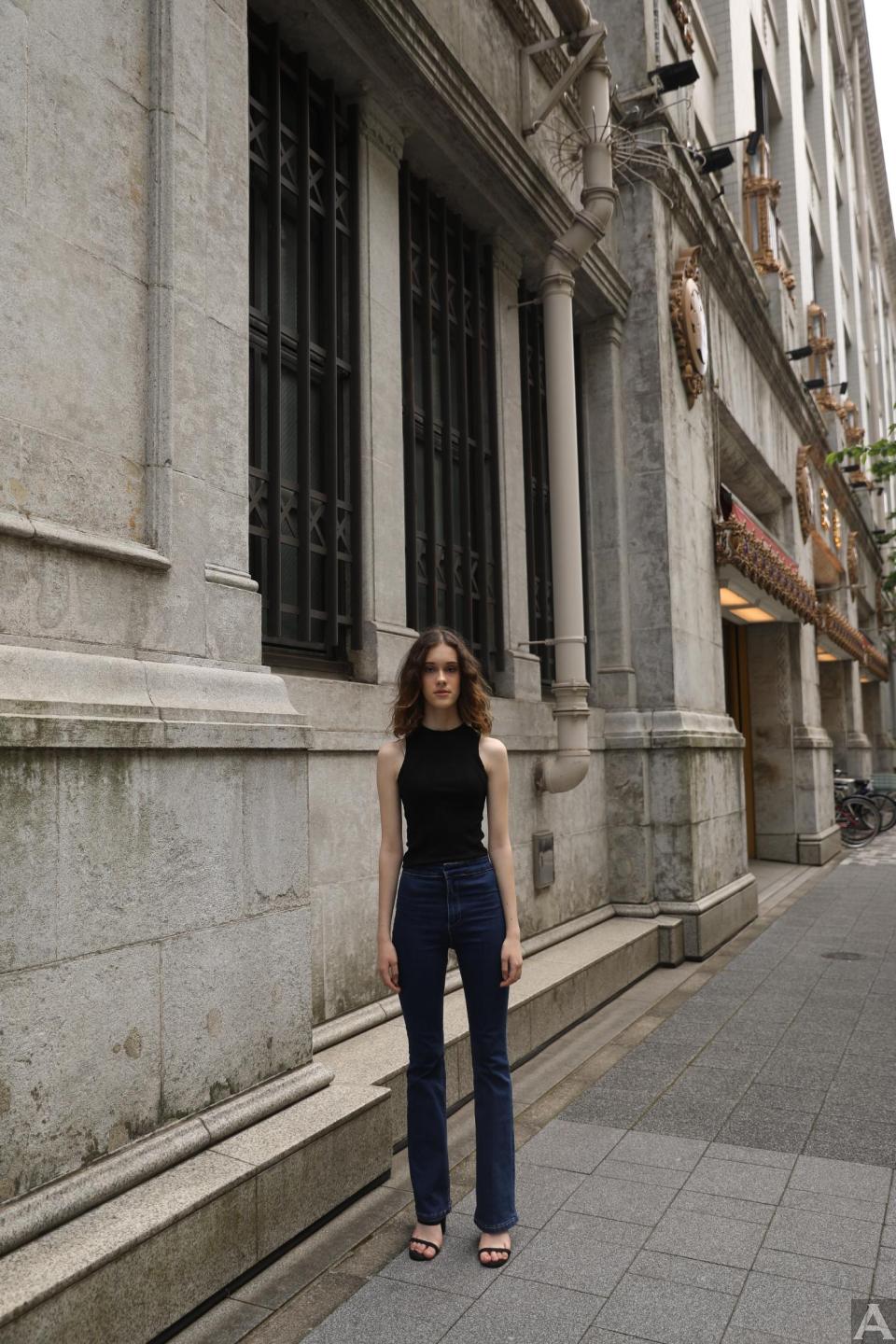 東京外国人モデル事務所アクアモデル所属の白人モデルのマルティナ