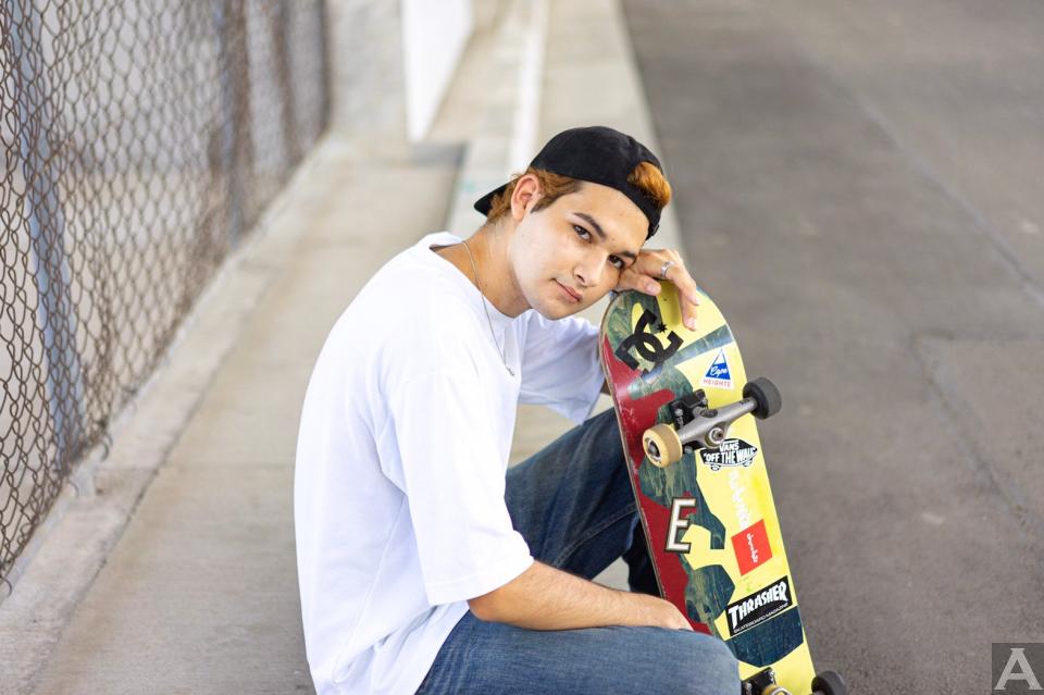 東京外国人モデル事務所アクアモデル所属のハーフモデルのビクター