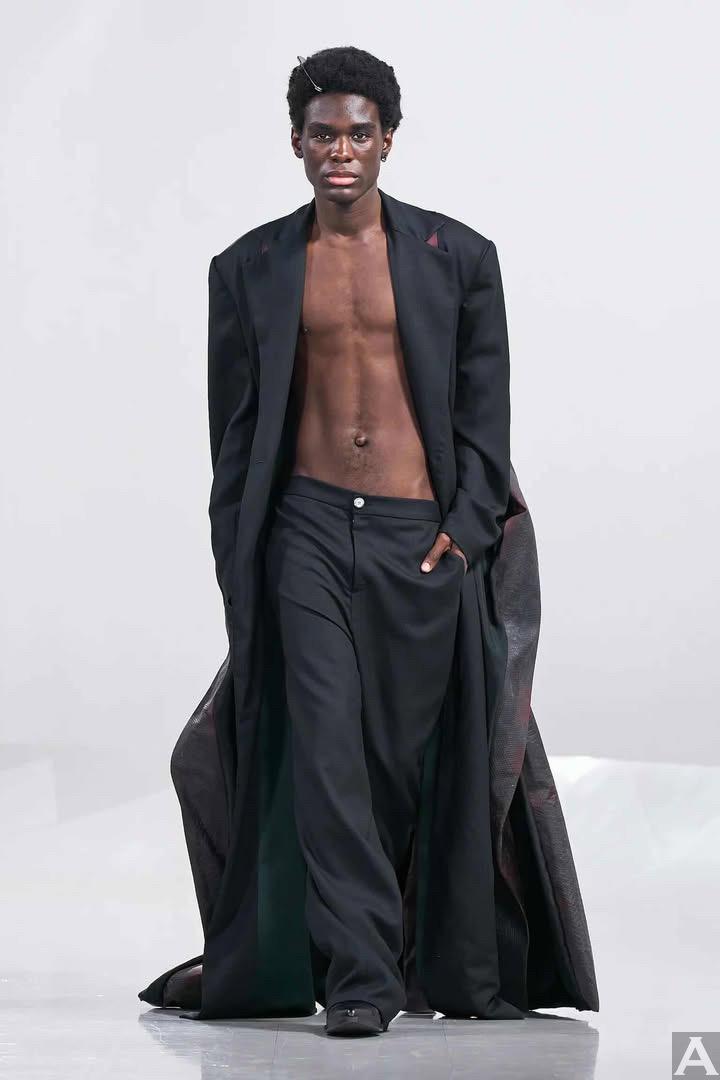 東京外国人モデル事務所アクアモデル所属の黒人モデルのヘルマン