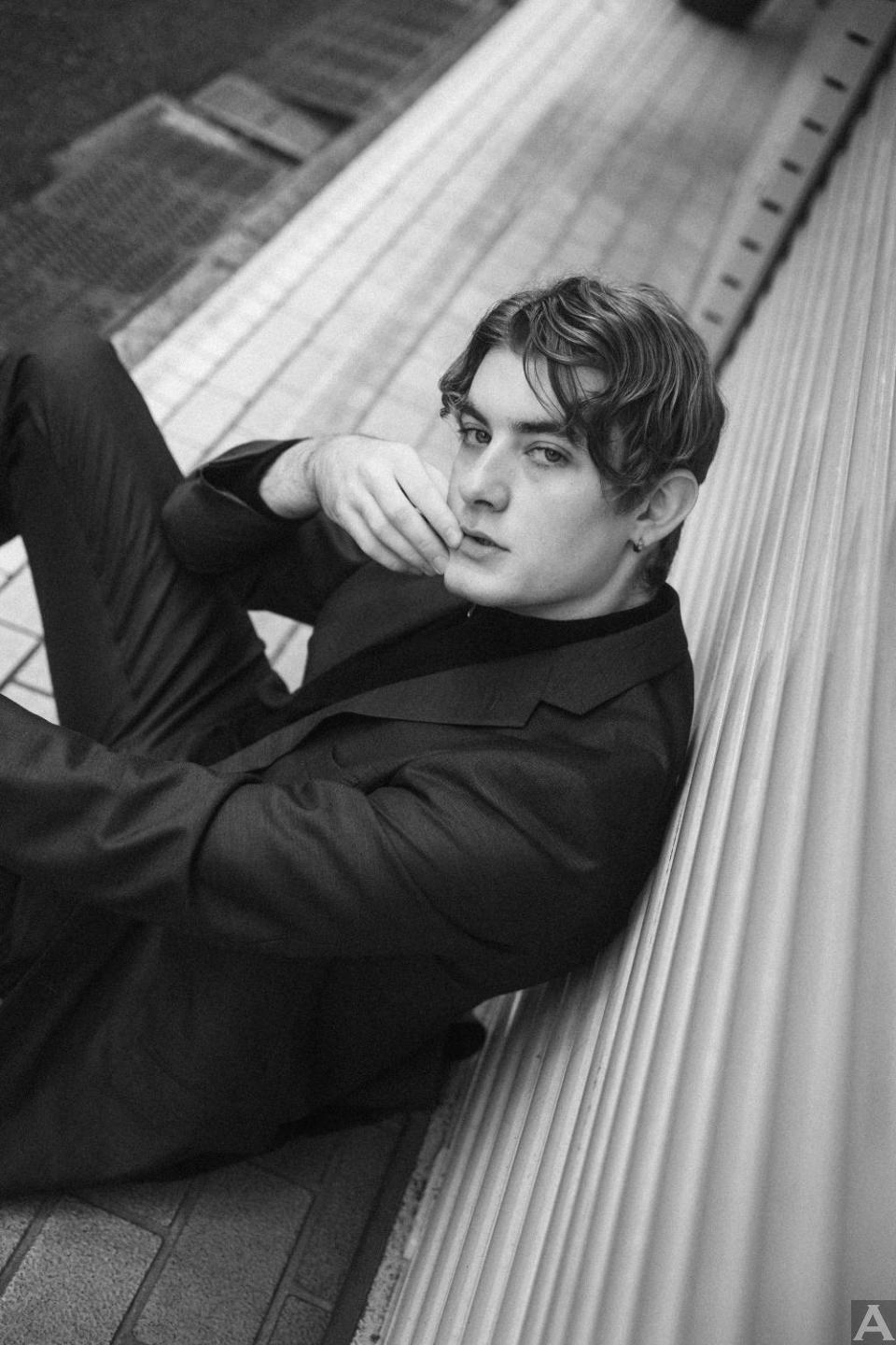 東京外国人モデル事務所アクアモデル所属の白人モデルのケイド