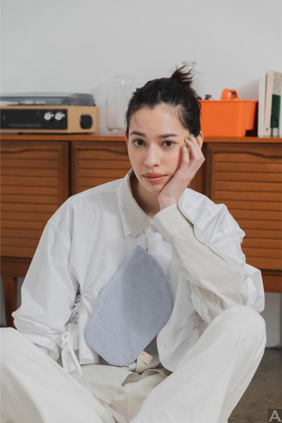 東京外国人モデル事務所アクアモデル所属のハーフモデルのアシャ