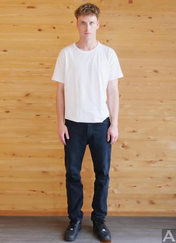 東京外国人モデル事務所アクアモデル所属の白人モデルのオリバー