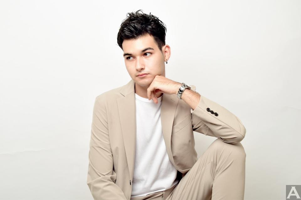 東京外国人モデル事務所アクアモデル所属のハーフモデルのビクター