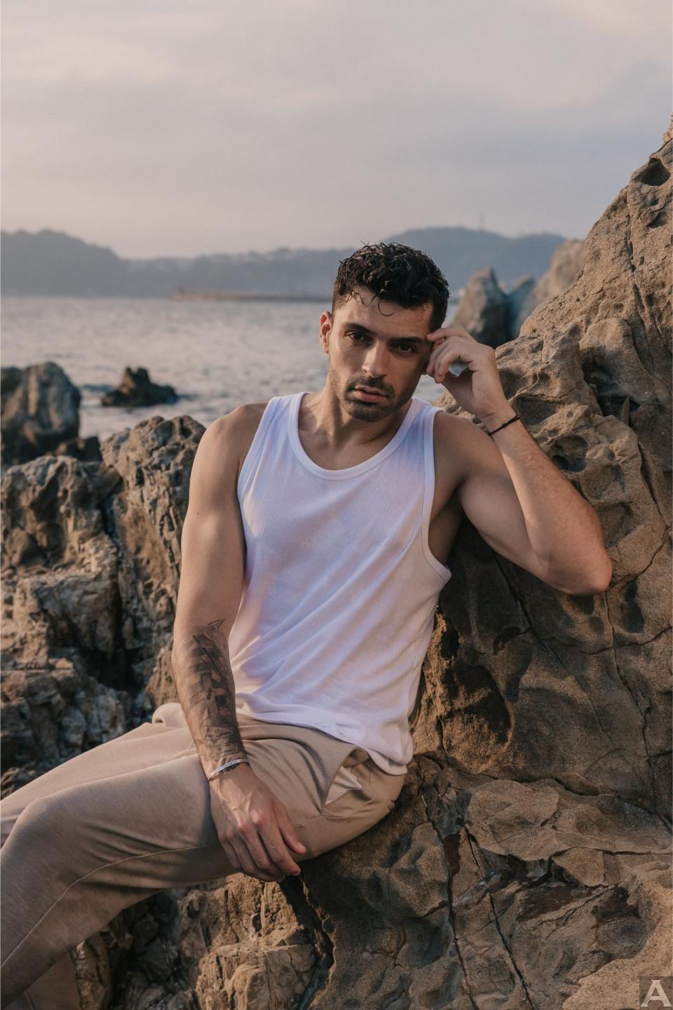 東京外国人モデル事務所アクアモデル所属の白人モデルのスティーブン