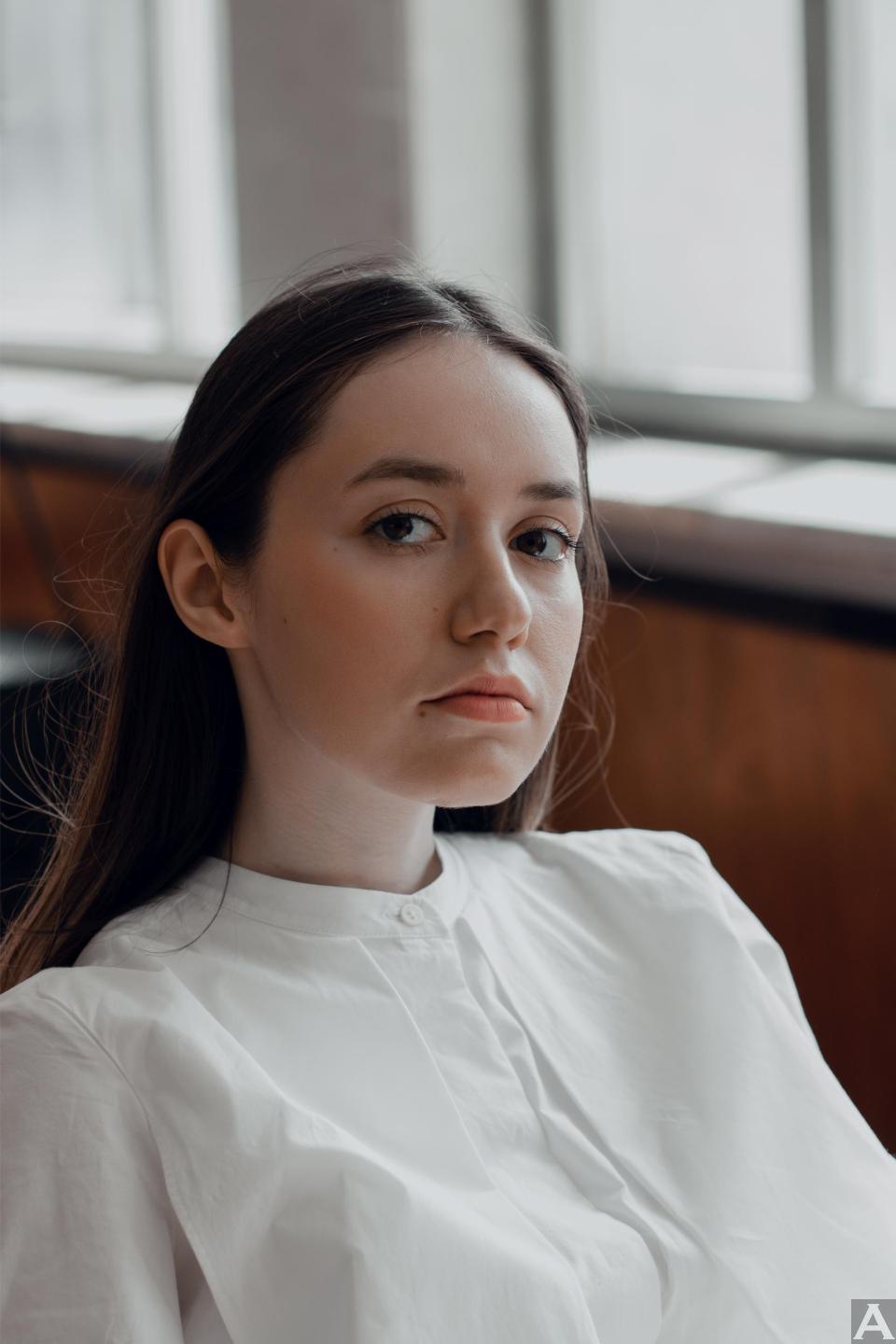 東京外国人モデル事務所アクアモデル所属の白人モデルのリザ