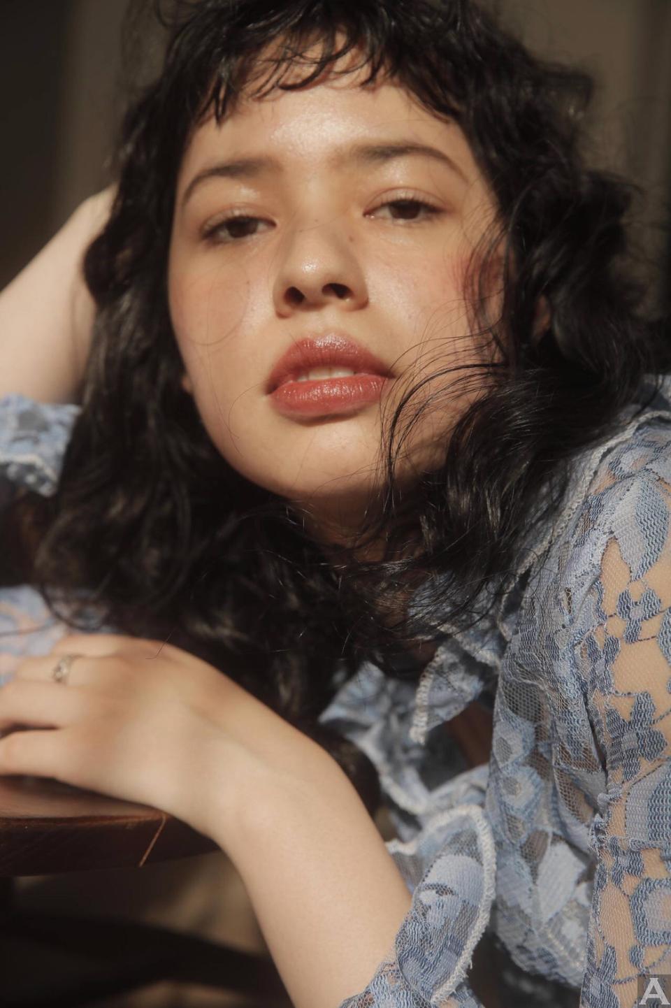 東京外国人モデル事務所アクアモデル所属のハーフモデルのアシャ