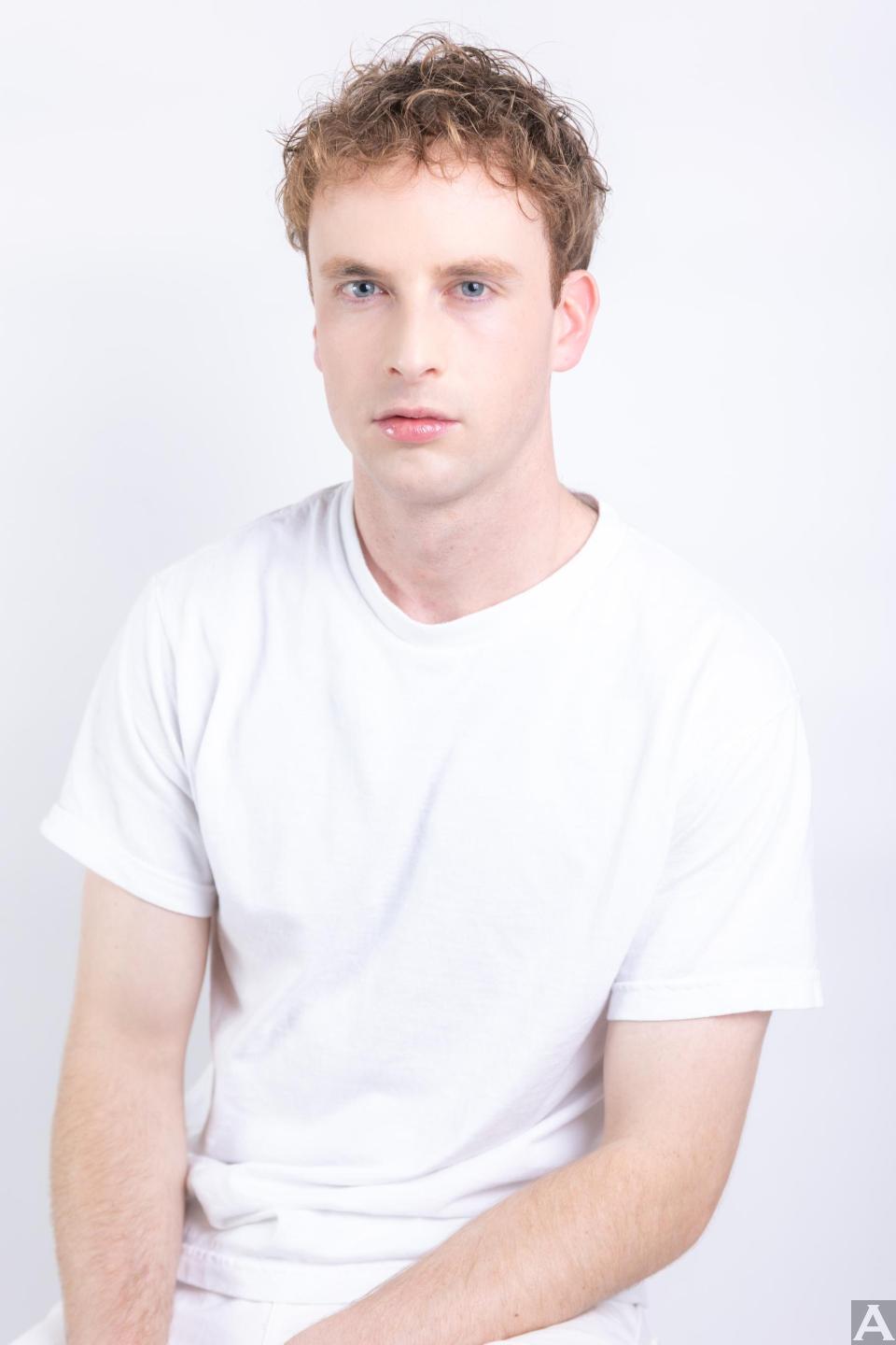 東京外国人モデル事務所アクアモデル所属の白人モデルのオリバー