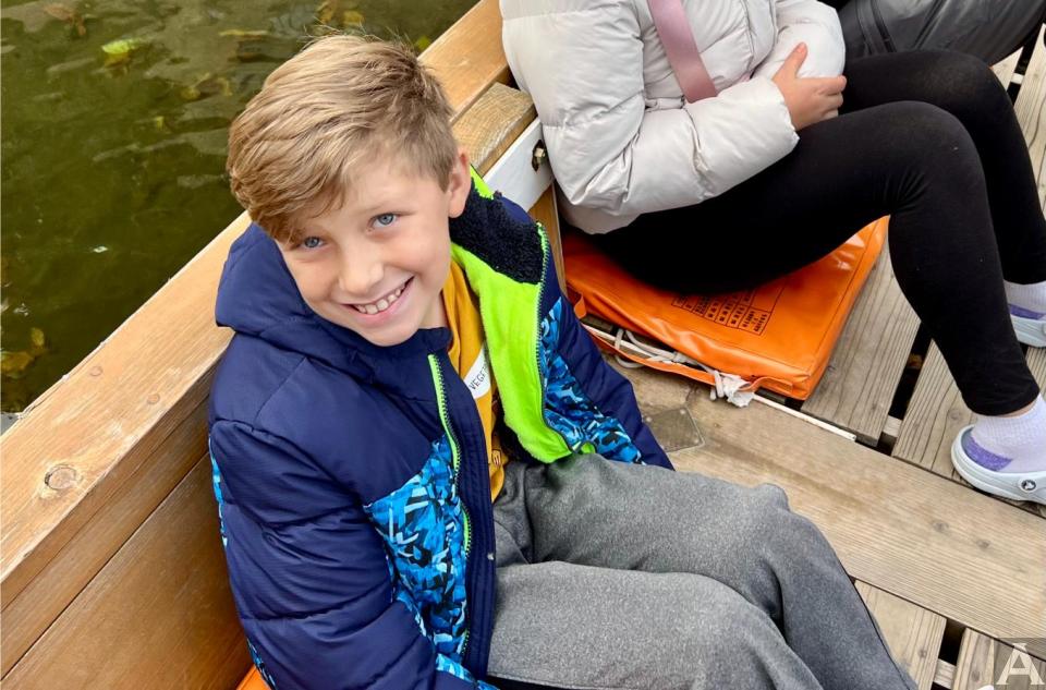 東京外国人モデル事務所アクアモデルのキッズモデルテオドラ