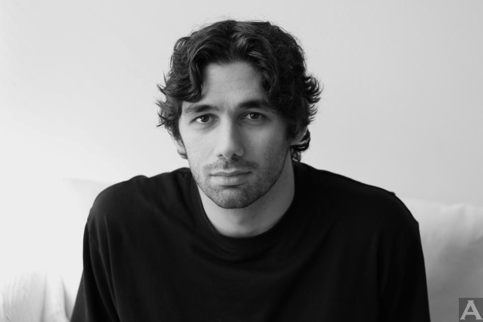 東京外国人モデル事務所アクアモデルの白人モデルジャン