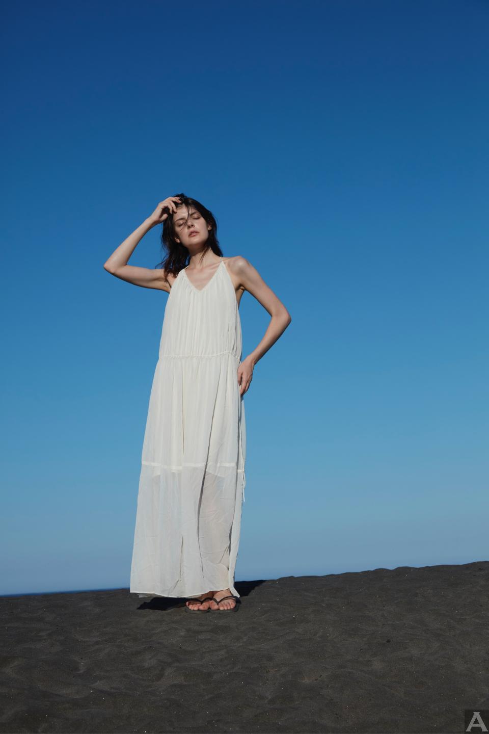 東京外国人モデル事務所アクアモデル所属の白人モデルのナージャ