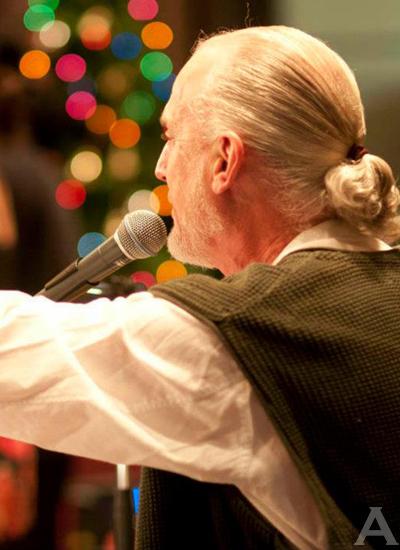 東京　外国人　モデル事務所　アクアモデル　白人　ファッション　シニアモデル　マイケル