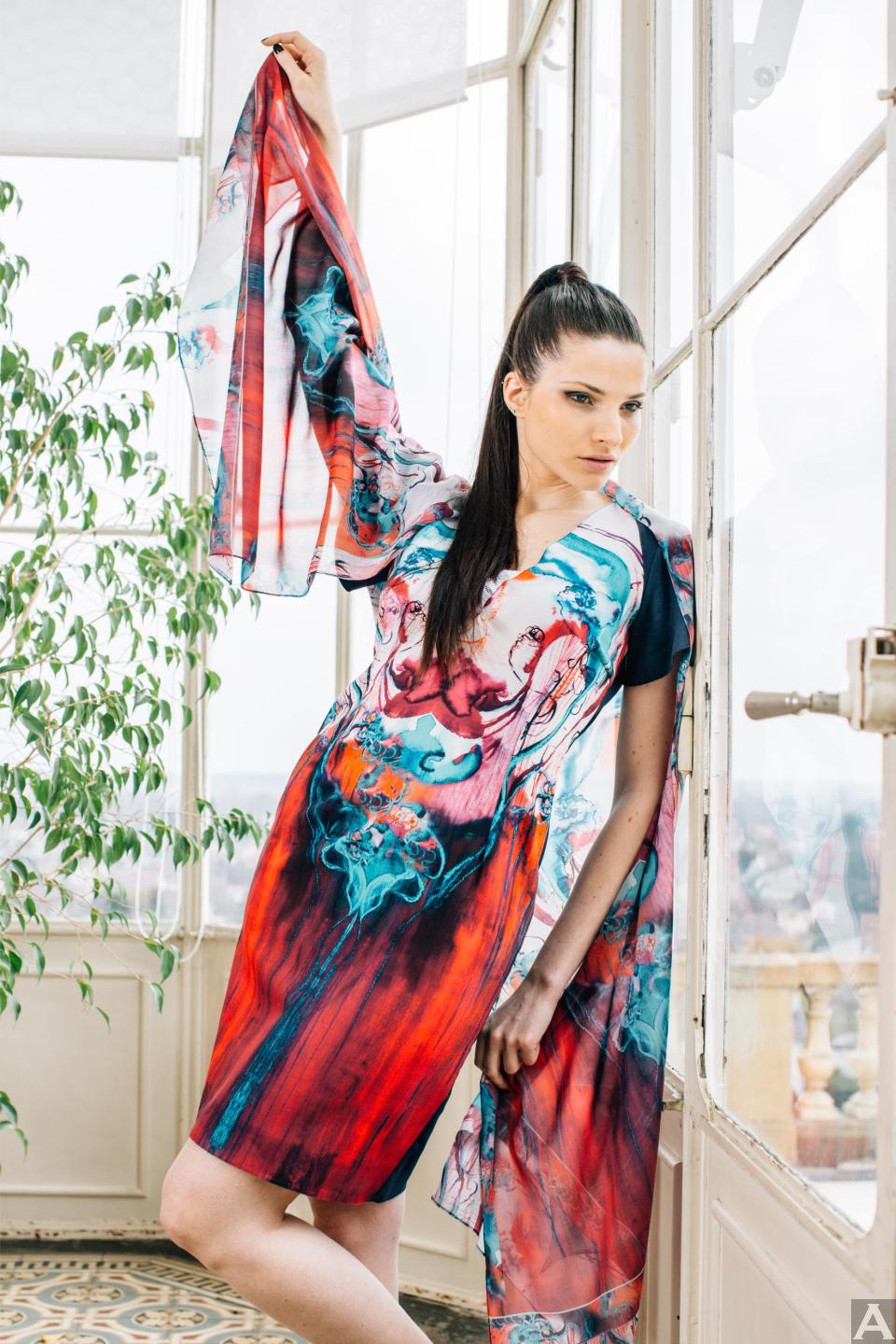 東京外国人モデル事務所アクアモデル所属の白人モデルのクララ