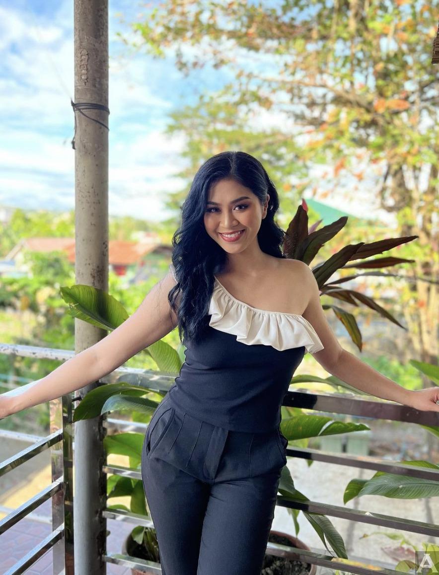 東京外国人モデル事務所アクアモデル所属ハーフモイラ