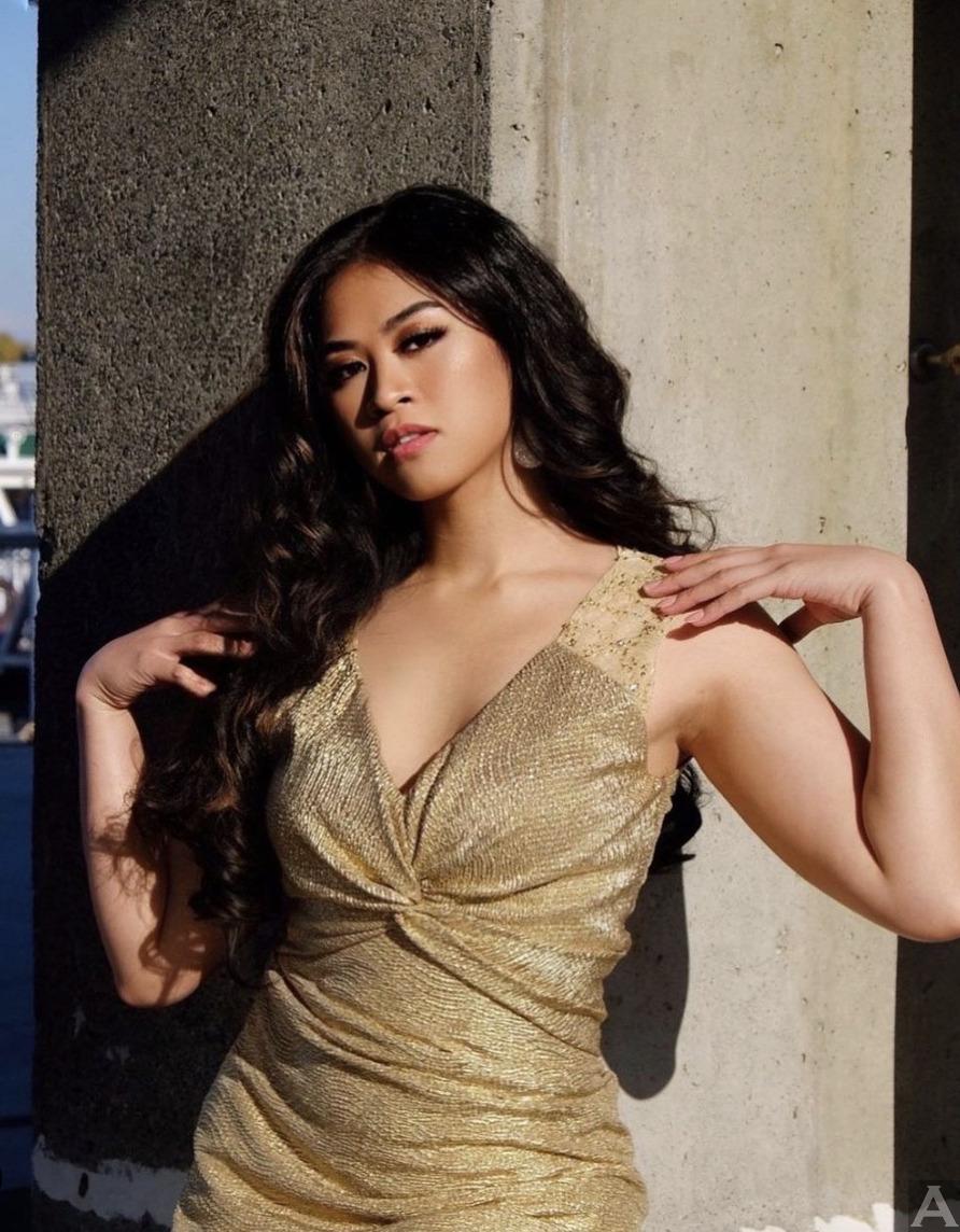 東京外国人モデル事務所アクアモデル所属ハーフモイラ