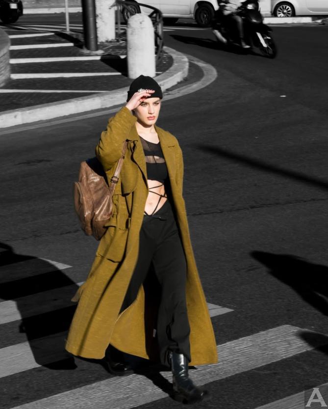 東京外国人モデル事務所アクアモデル所属の白人モデルのキャット