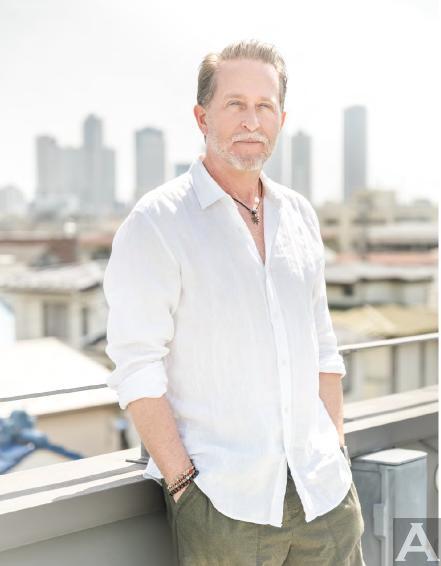 東京外国人モデル事務所アクアモデル所属の白人モデルのティモシー