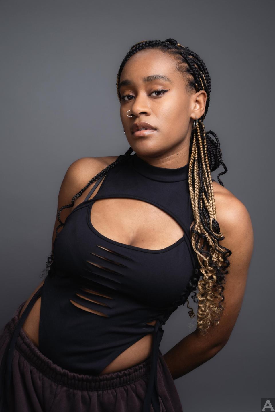 東京外国人モデル事務所アクアモデル所属の黒人モデルのジュジュ