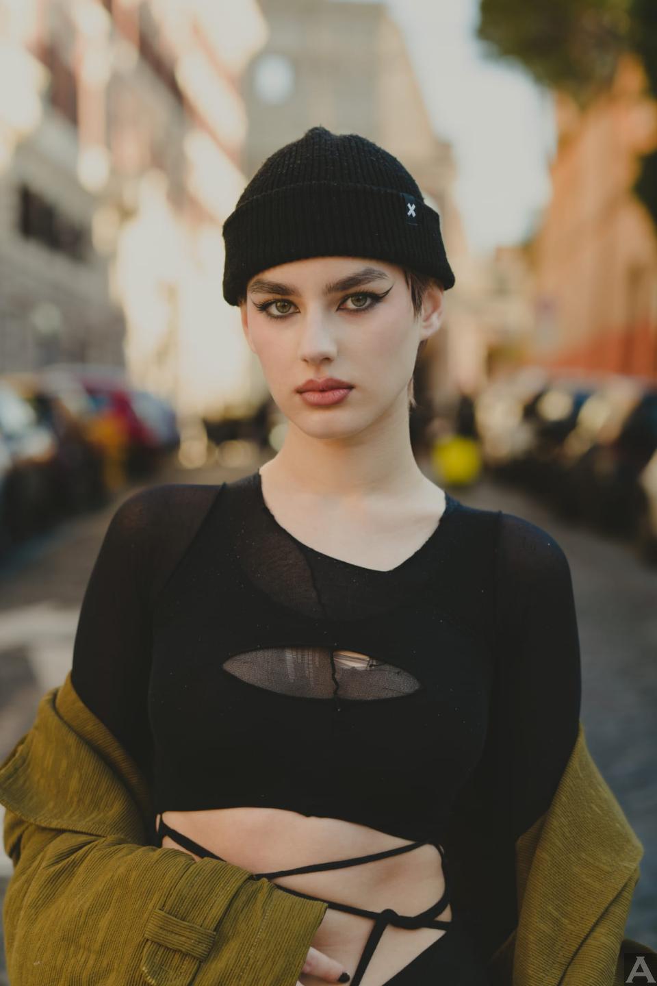 東京外国人モデル事務所アクアモデル所属の白人モデルのキャット