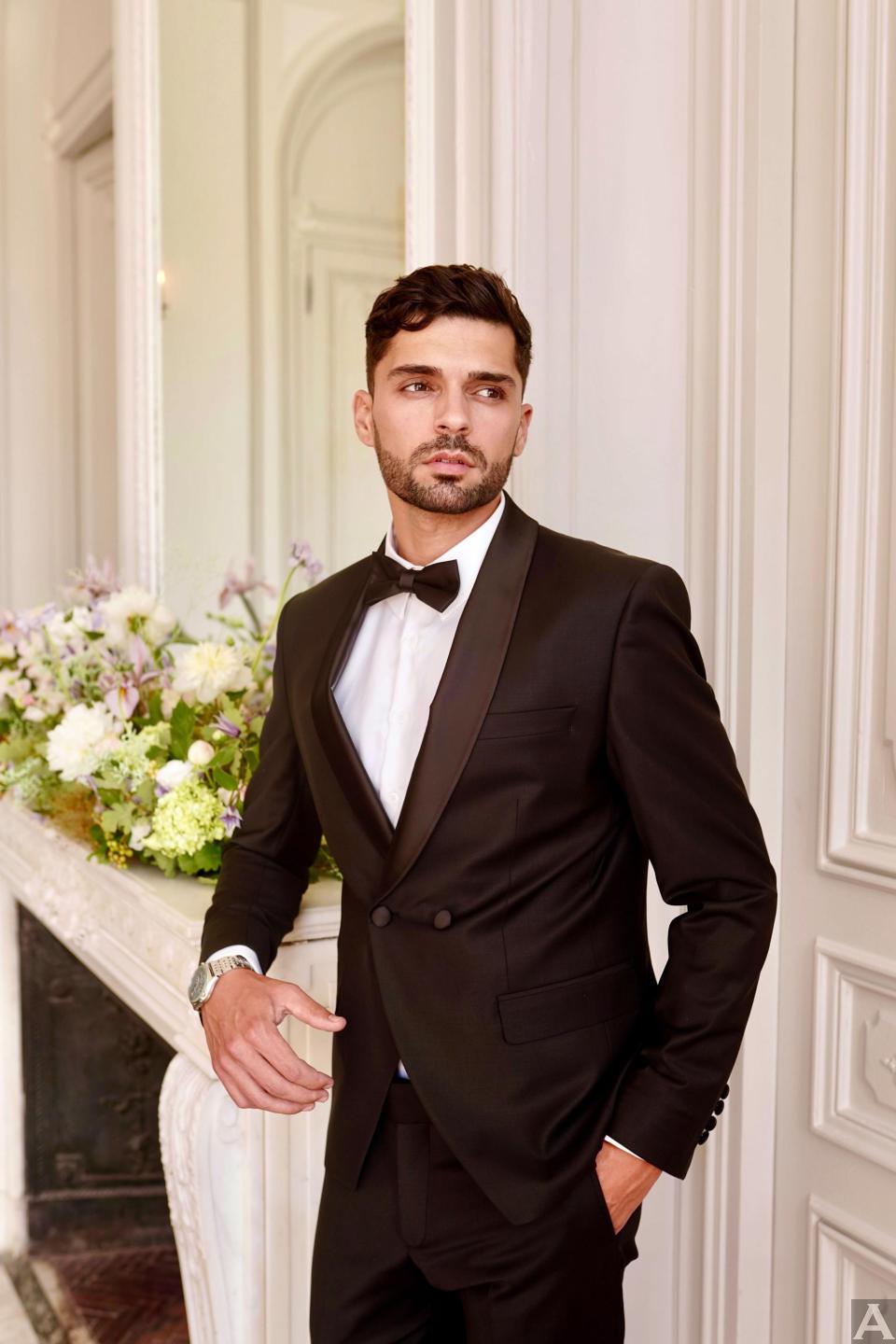 東京外国人モデル事務所アクアモデル所属の白人モデルのスティーブン