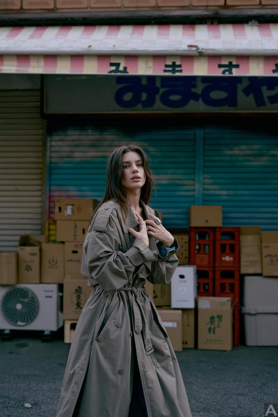 東京外国人モデル事務所アクアモデル所属の白人モデルのキャット