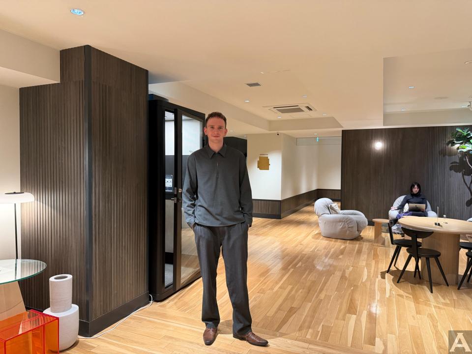 東京外国人モデル事務所アクアモデル所属の白人モデルのアレクサンダー