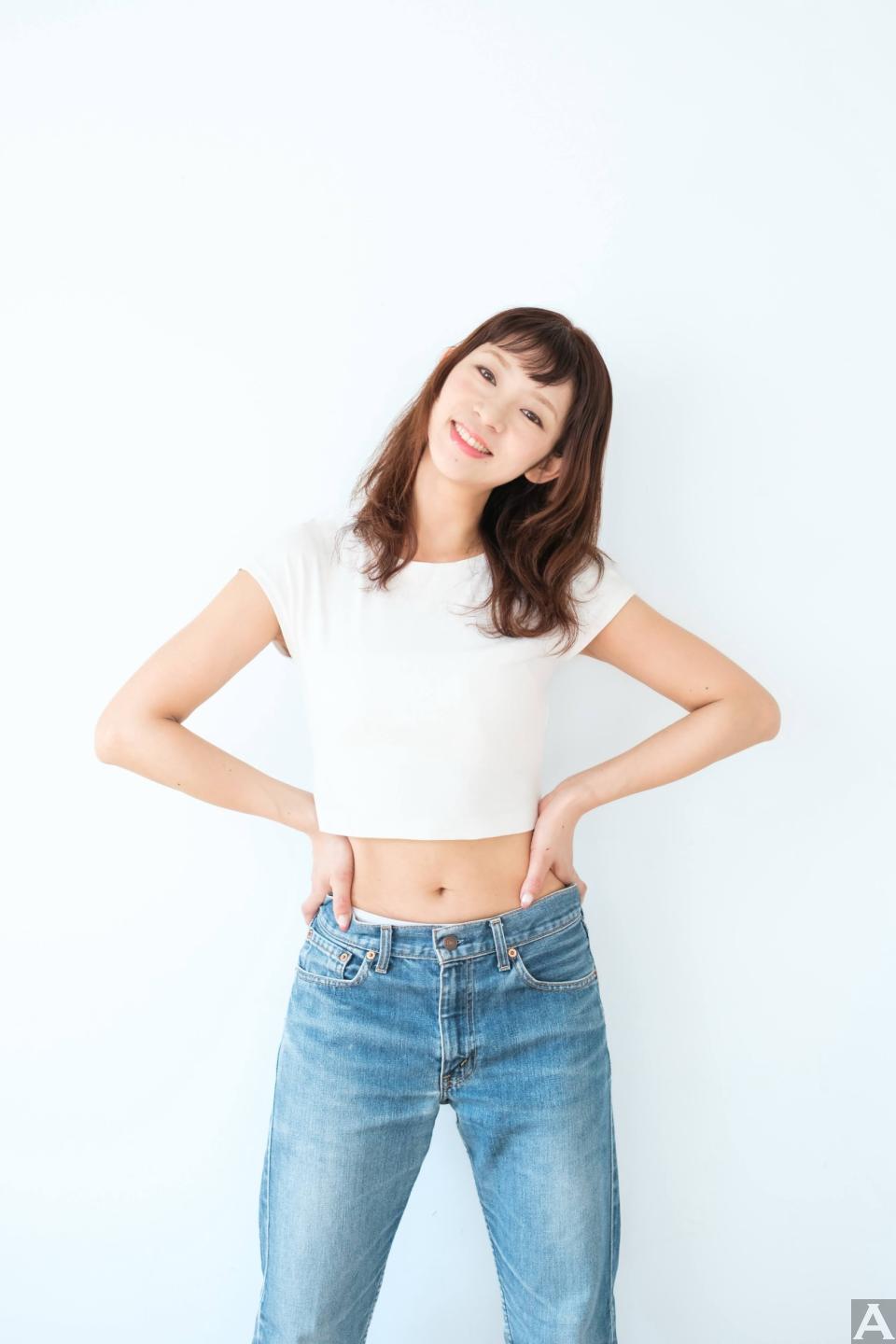 東京　日本人　モデル事務所　アクアモデル　メグ