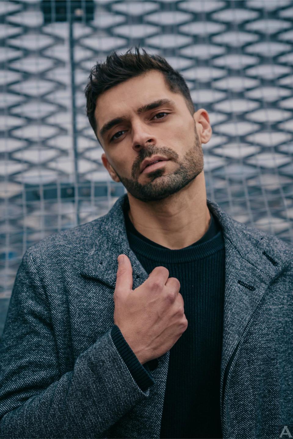 東京外国人モデル事務所アクアモデル所属の白人モデルのスティーブン