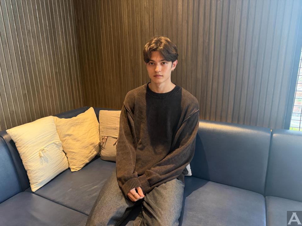 東京外国人モデル事務所アクアモデル所属のハーフモデルのルシアン