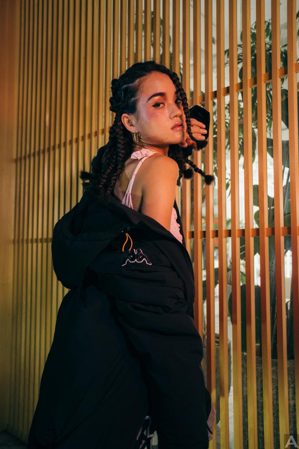 東京　外国人　モデル事務所　アクアモデル　ファッション　アジア人　カリン