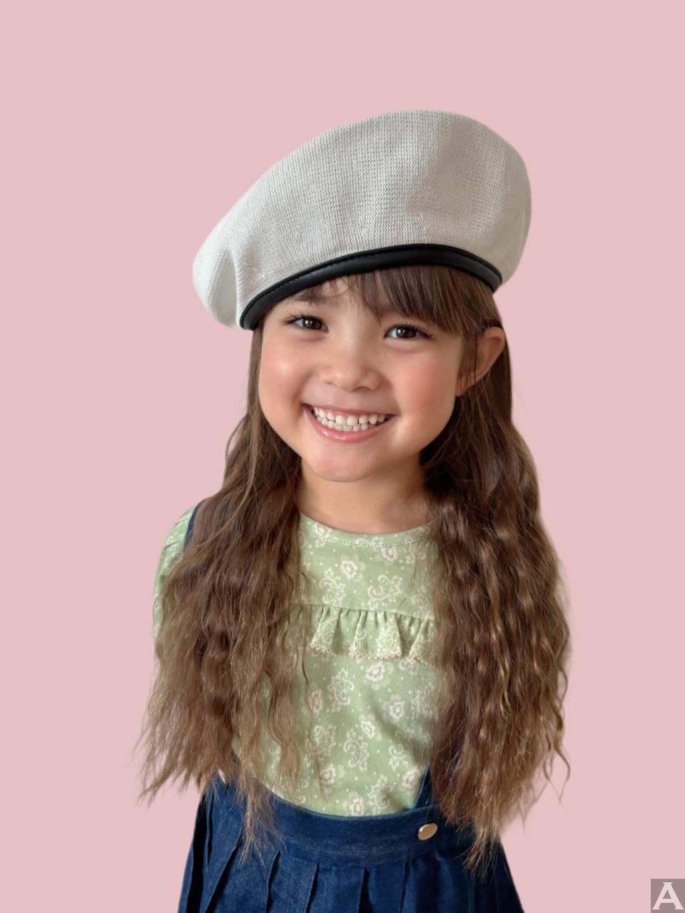 東京外国人モデル事務所アクアモデル所属のキッズモデルのエミリー