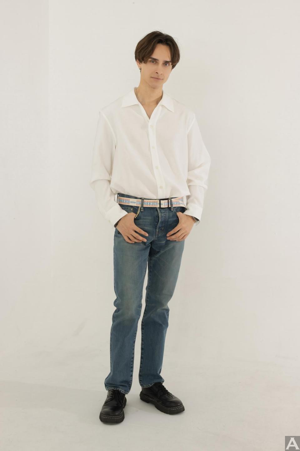 東京外国人モデル事務所アクアモデル所属白人モデルのアレックス