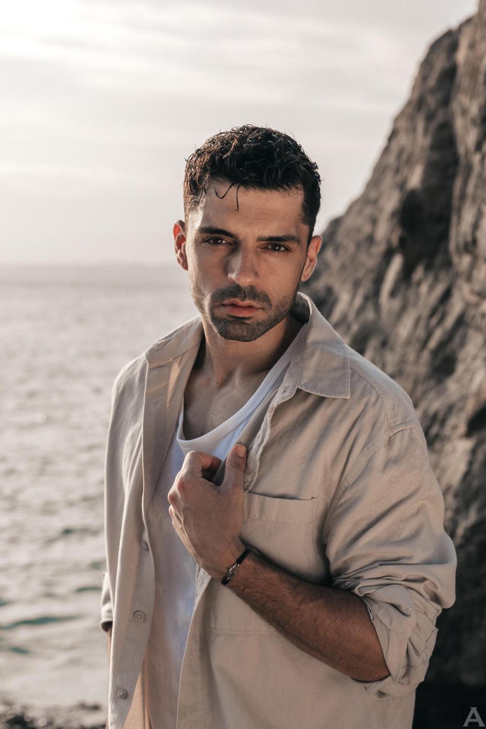 東京外国人モデル事務所アクアモデル所属の白人モデルのスティーブン