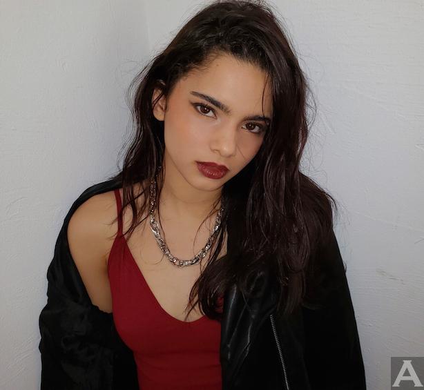 東京　外国人　モデル 事務所　アクアモデル　ファッション　ミックス ファジー