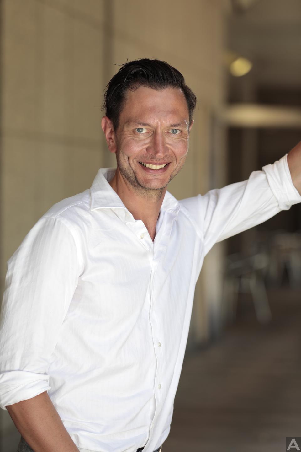 東京外国人モデル事務所アクアモデルの白人モデルマキシム