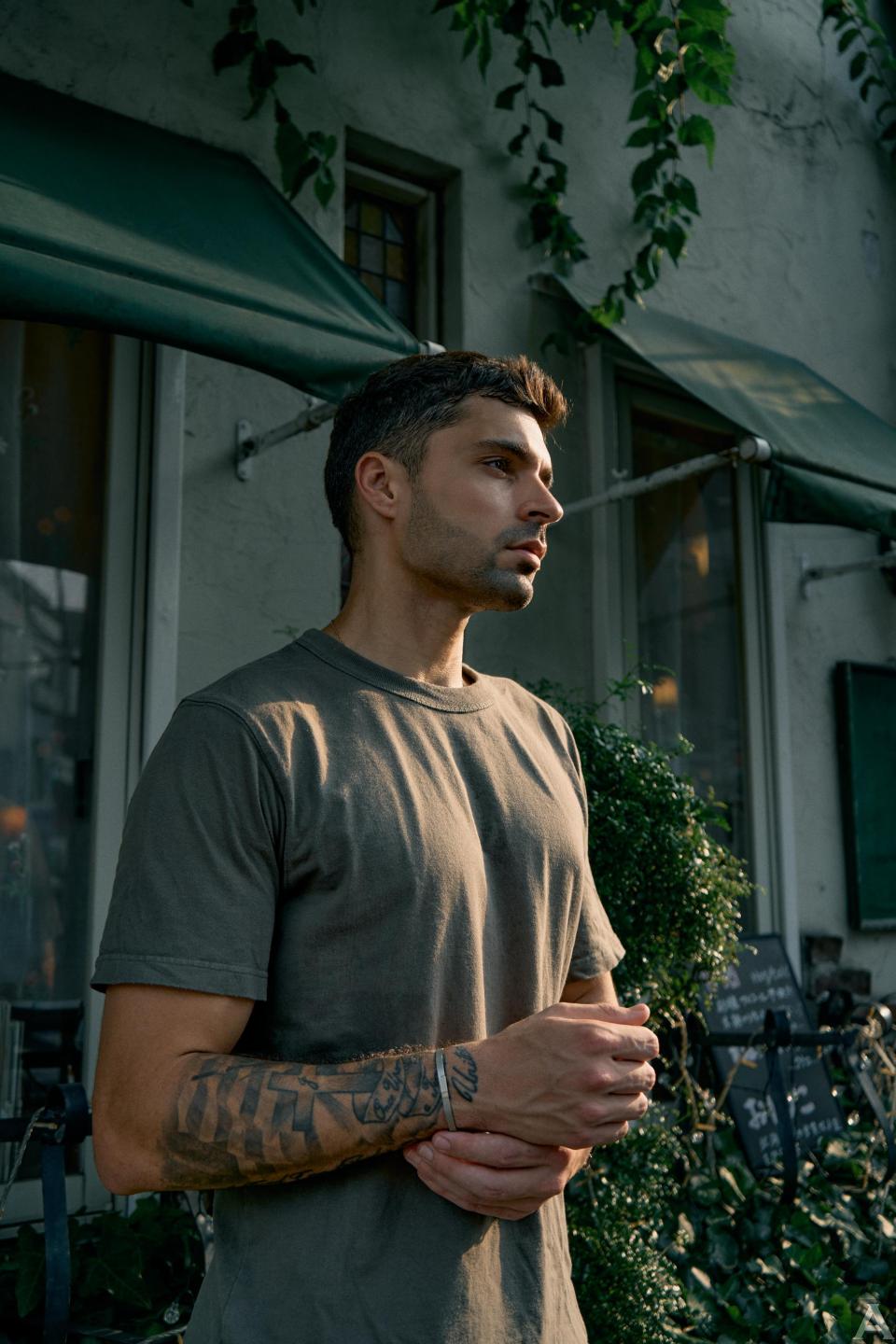 東京外国人モデル事務所アクアモデル所属の白人モデルのスティーブン