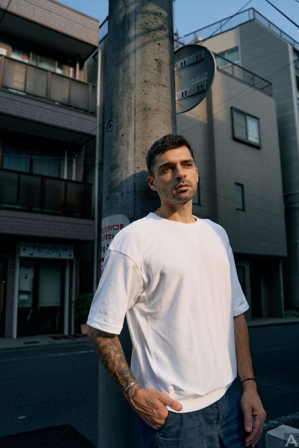 東京外国人モデル事務所アクアモデル所属の白人モデルのスティーブン